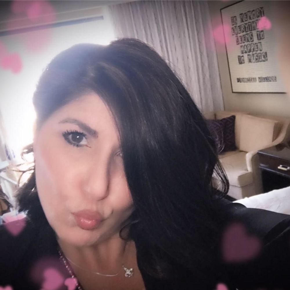 Meet your Posher, Farzana